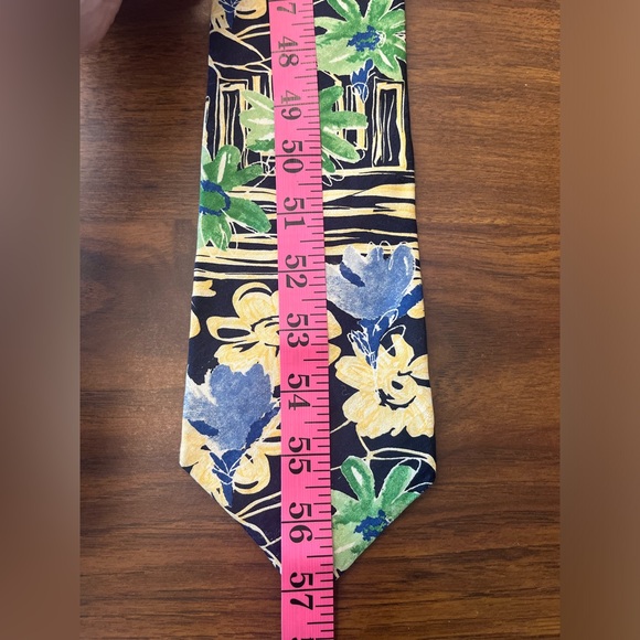 Vintage Silk Europeennes Tie - Picture 3 of 5